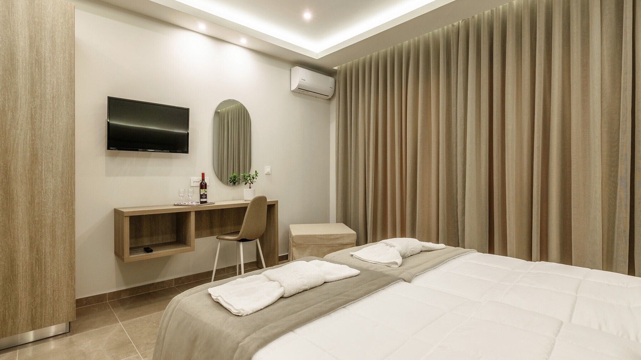 Photo of Bedroom in Amoudi