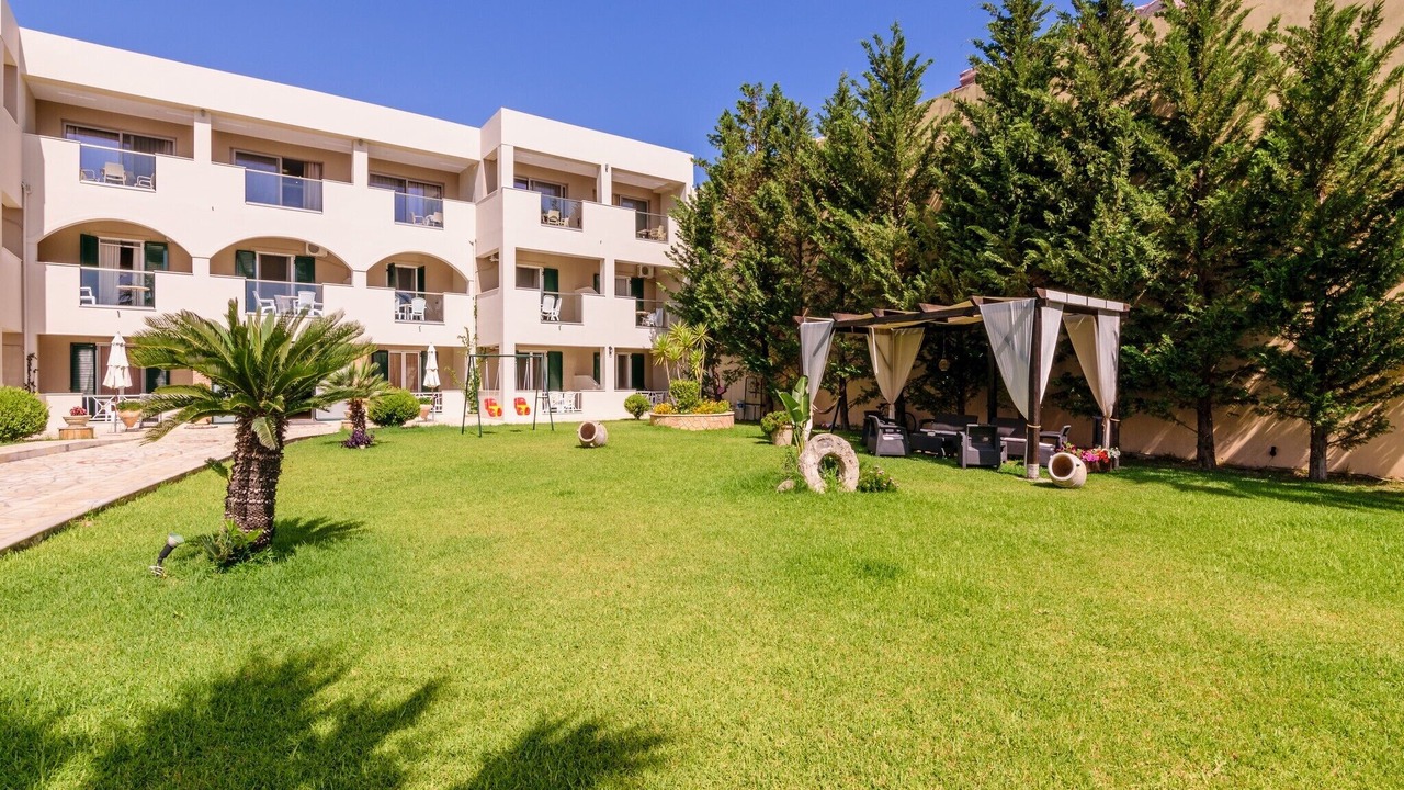 Photo of Outdoor in Amoudi
