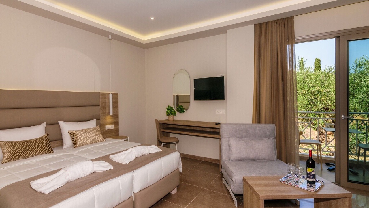 Photo of Bedroom in Amoudi