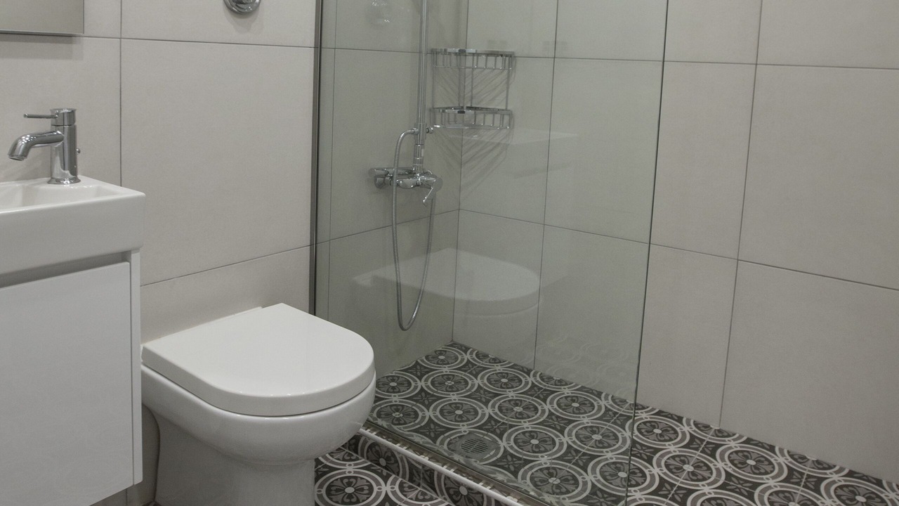 Photo of Bathroom in Koukaki