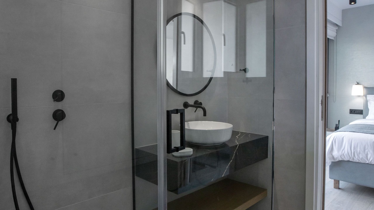 Photo of Bathroom in Makrigianni