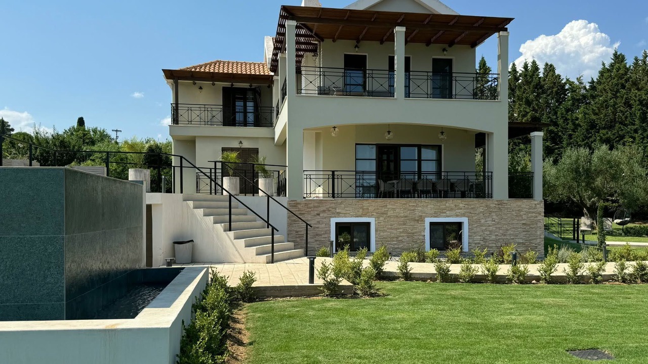 Photo of Outdoor in Karavados