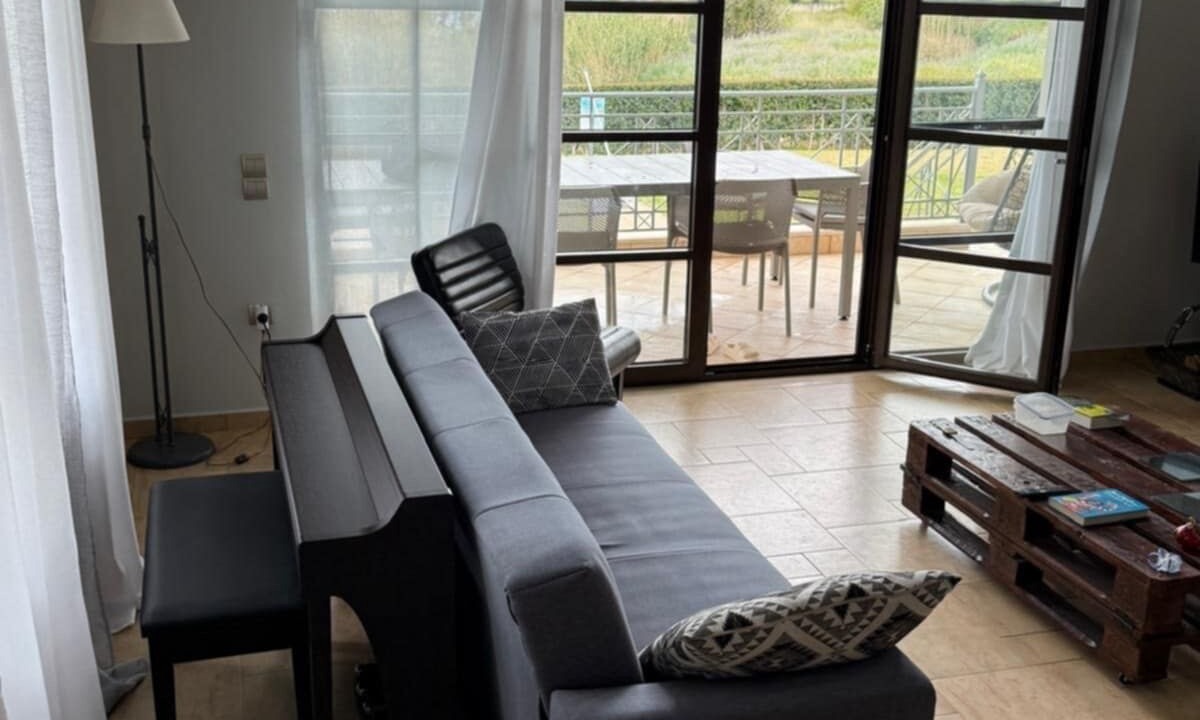 Photo of Livingroom in Karavados