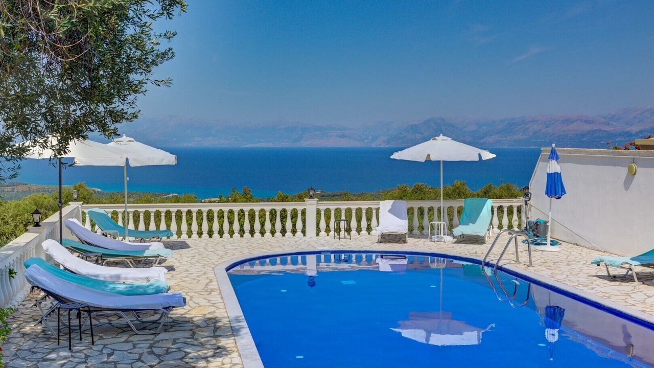 Photo of Outdoor in Petaleia