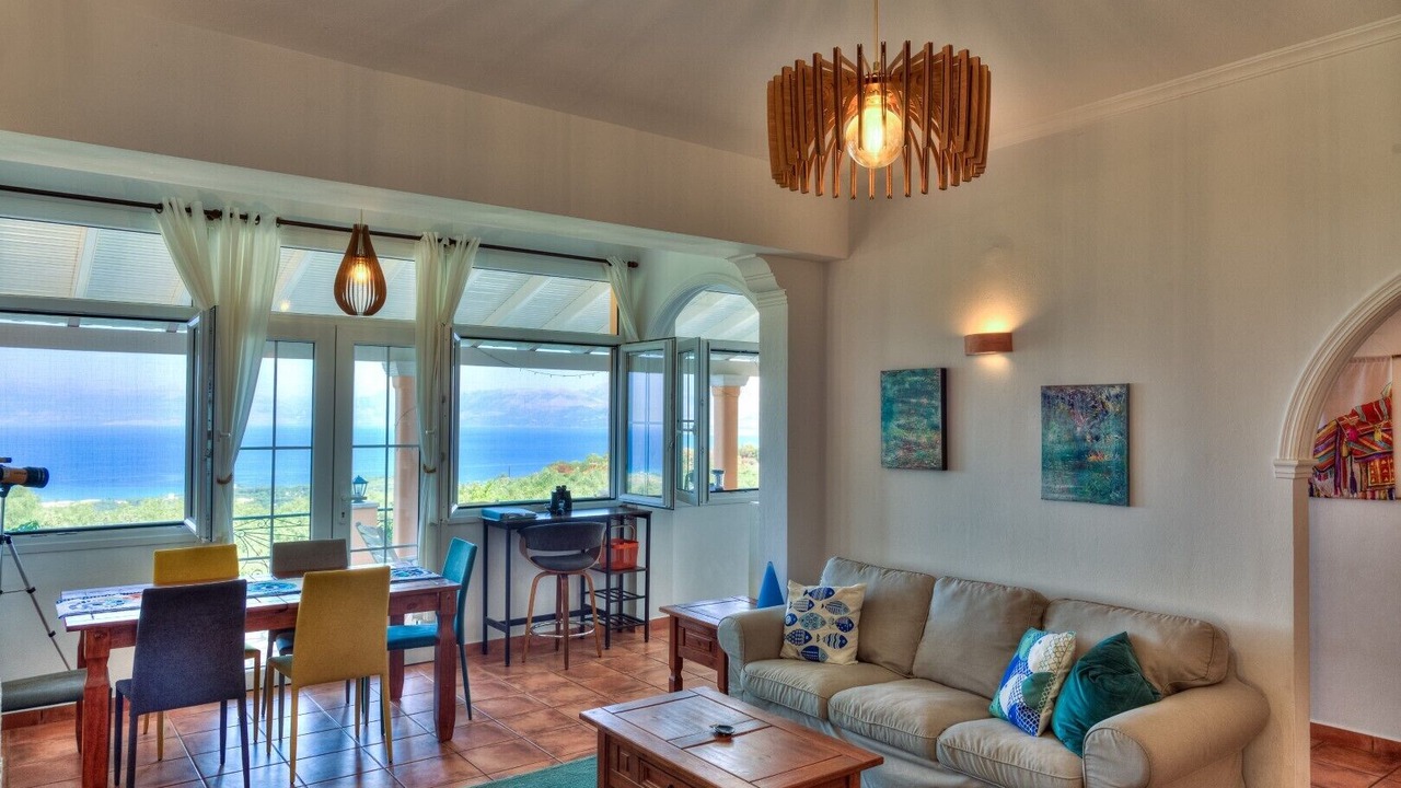 Photo of Livingroom in Petaleia
