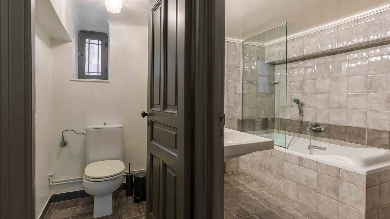 Photo of Bathroom in Plaka