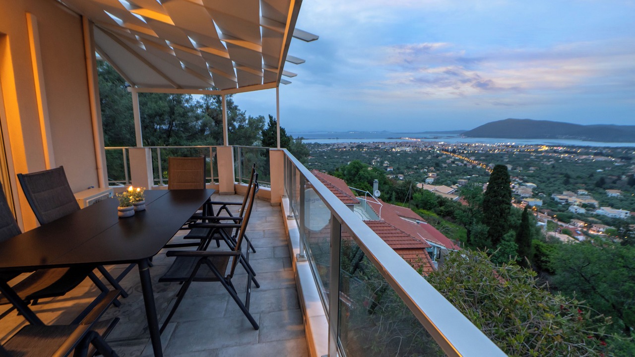 Photo of Outdoor in Apolpaina