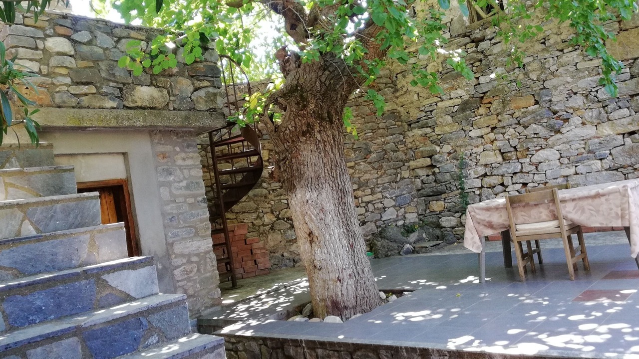 Photo of Outdoor in Lefktron