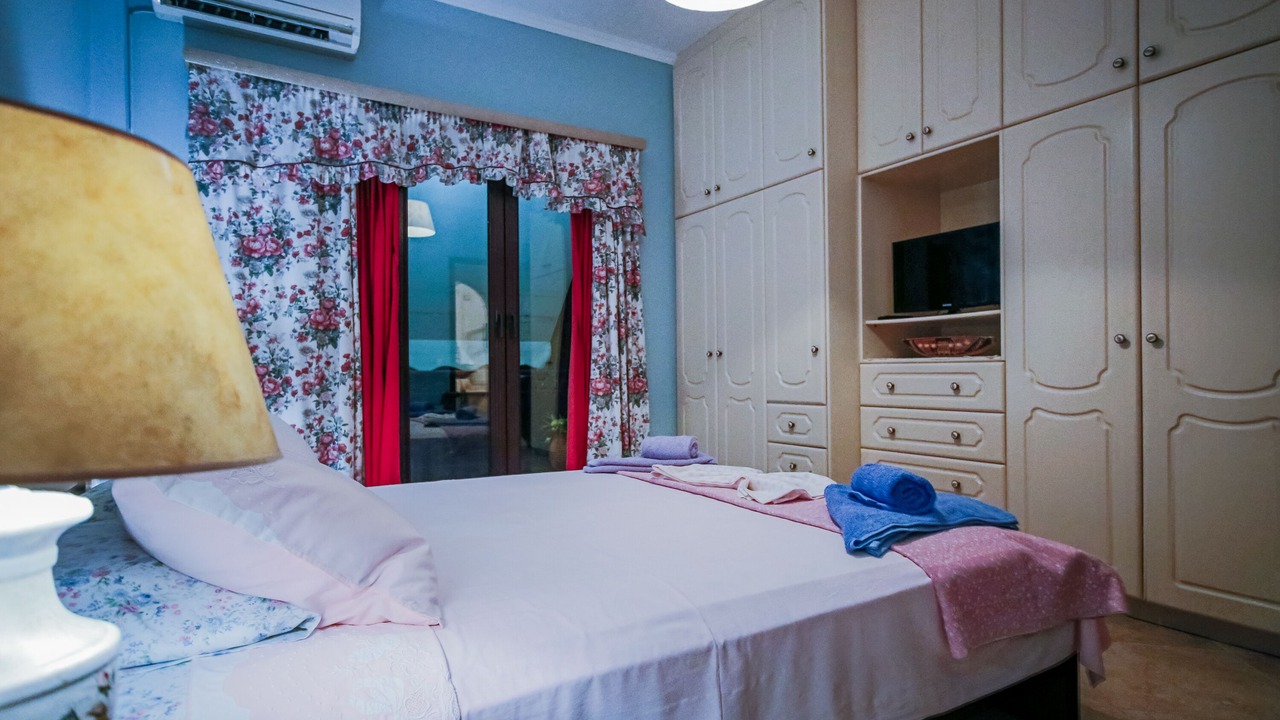 Photo of Bedroom in Akrotiri