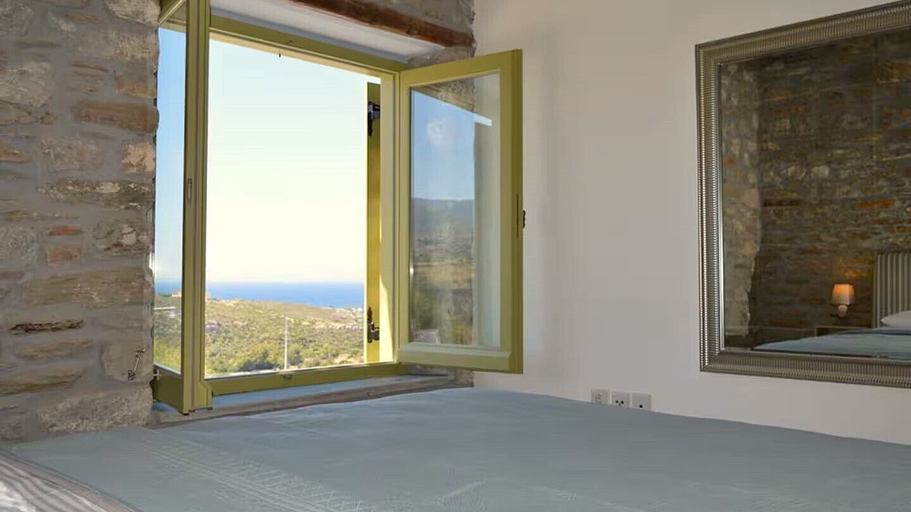 Photo of Bedroom in Nea Styra