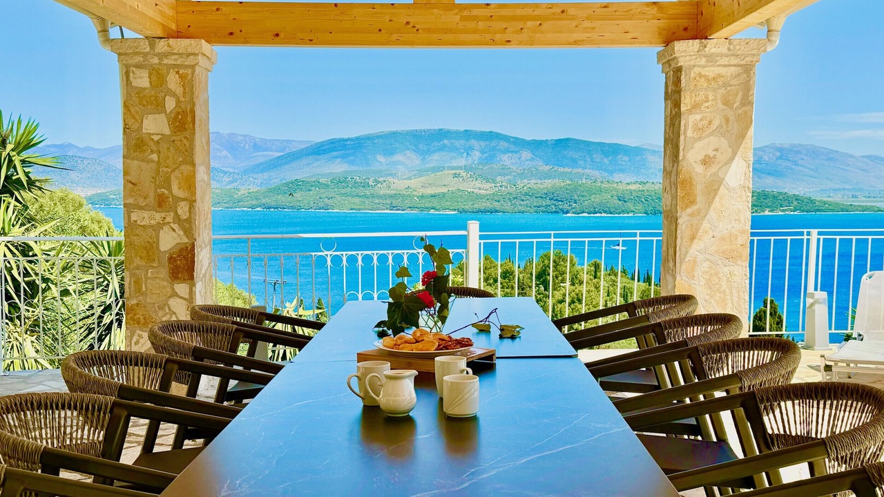 Photo of Outdoor in Petaleia