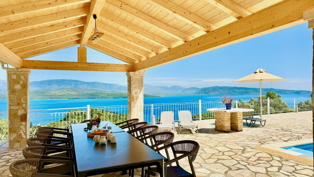 Photo of Outdoor in Petaleia