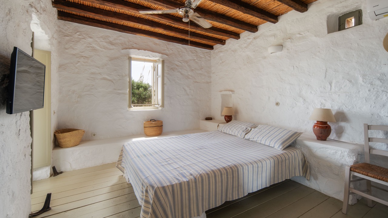 Photo of Bedroom in Serifos