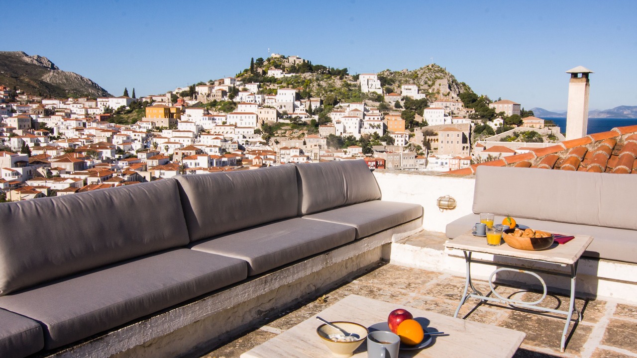 Photo of Others in Hydra