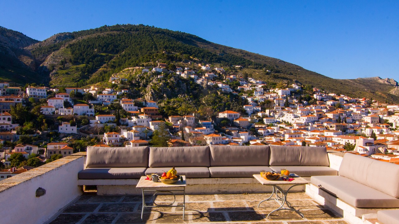 Photo of Others in Hydra