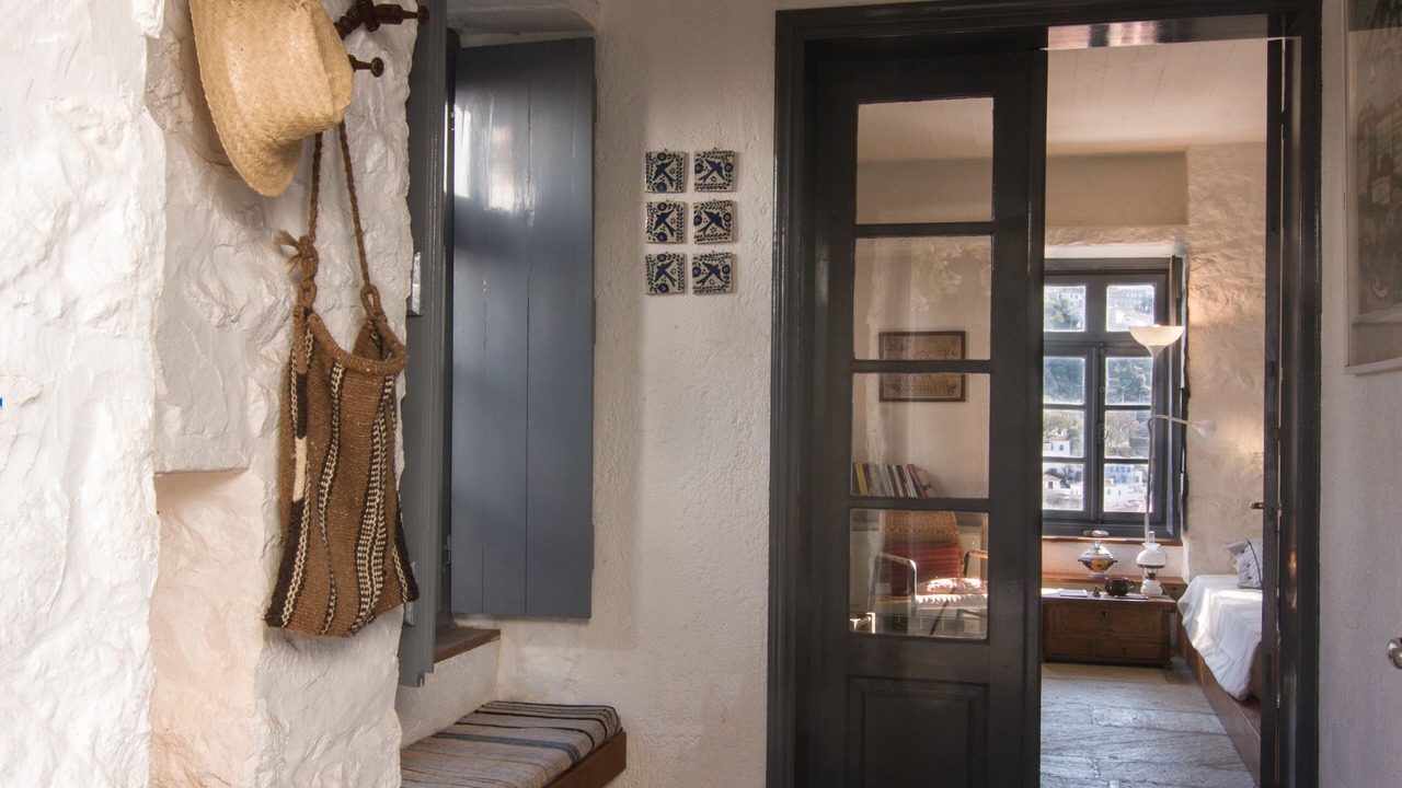 Photo of Others in Hydra