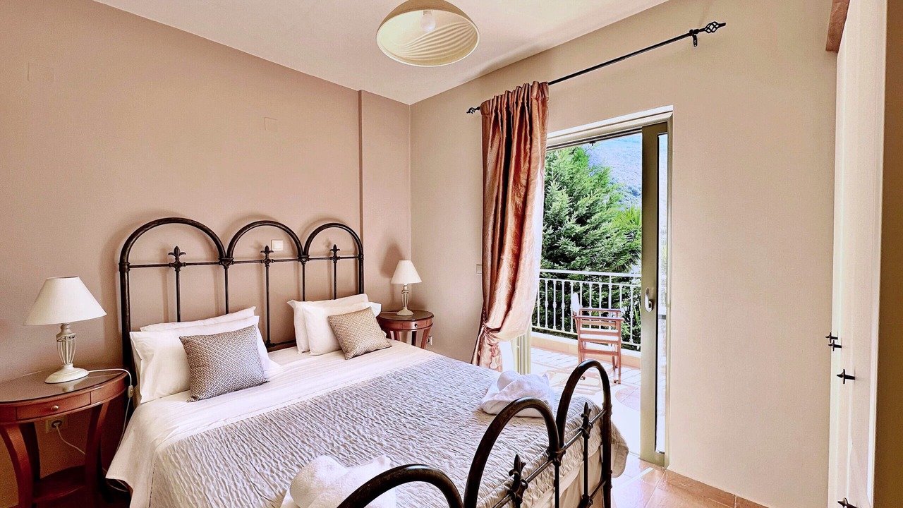 Photo of Bedroom in Mousata