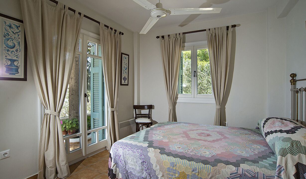 Photo of Bedroom in Poros