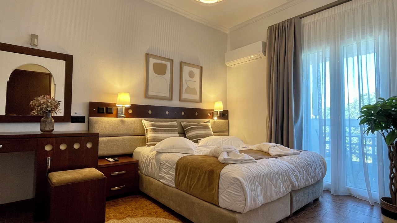 Photo of Bedroom in Adamas