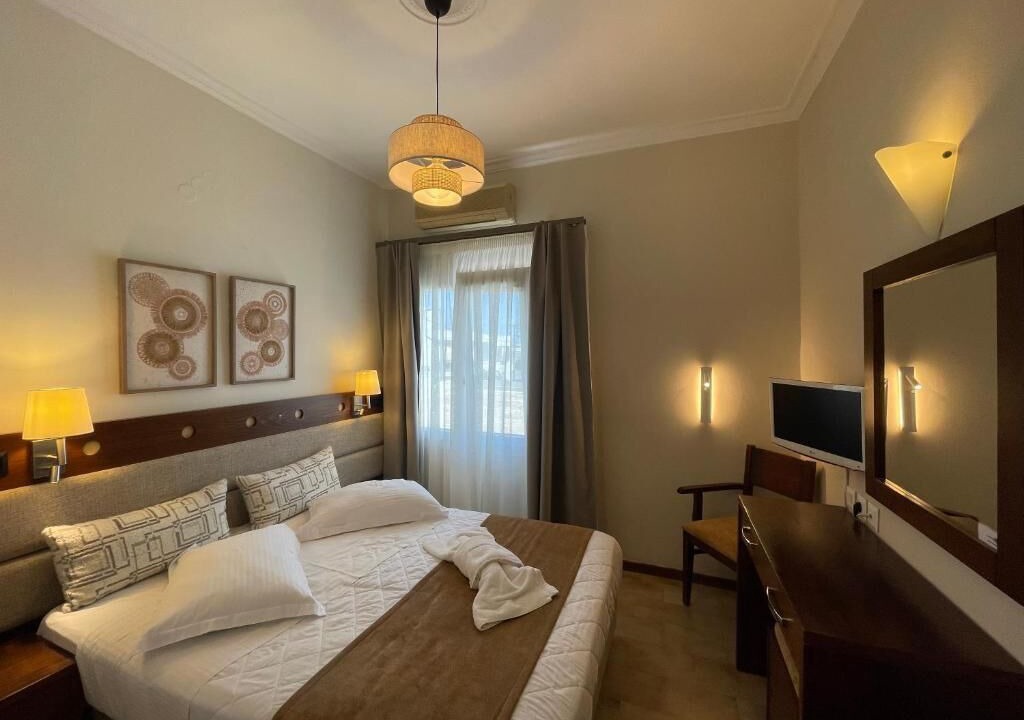 Photo of Bedroom in Adamas