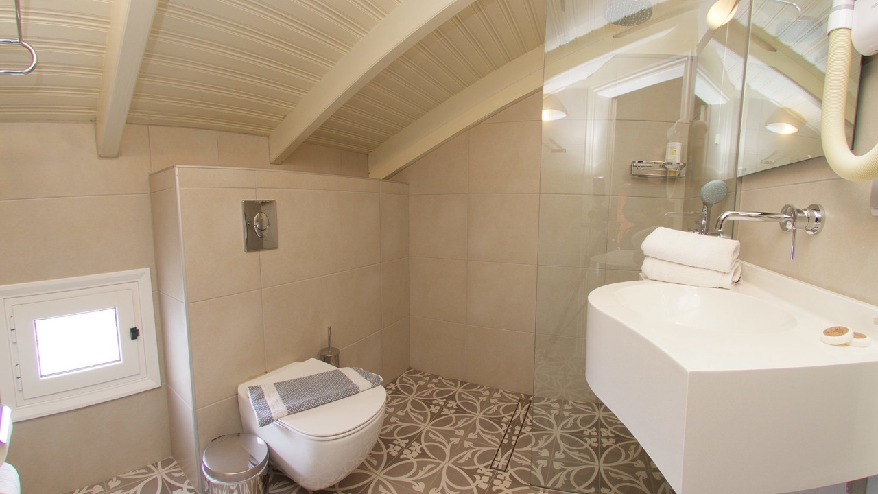 Photo of Bathroom in Antipata
