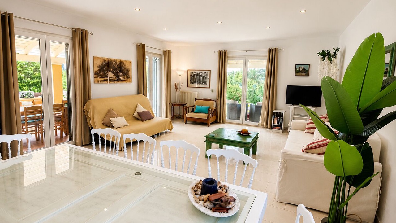 Photo of Livingroom in Glyfada