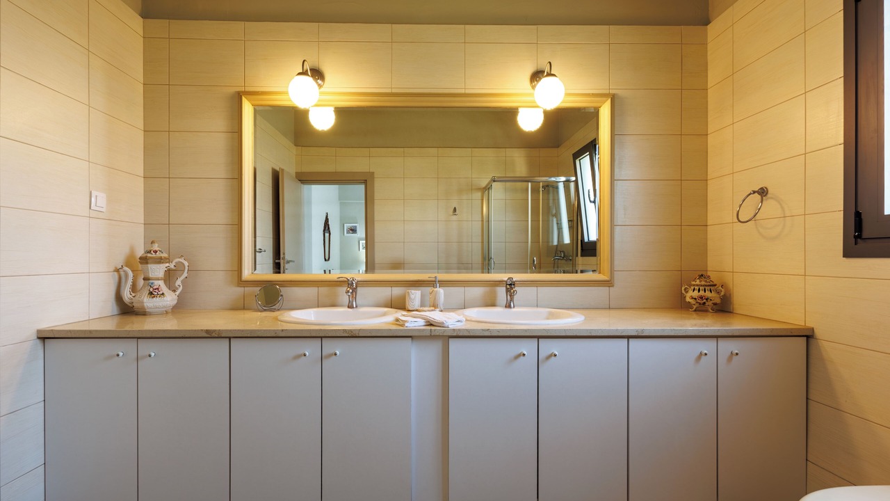 Photo of Bathroom in Ixia