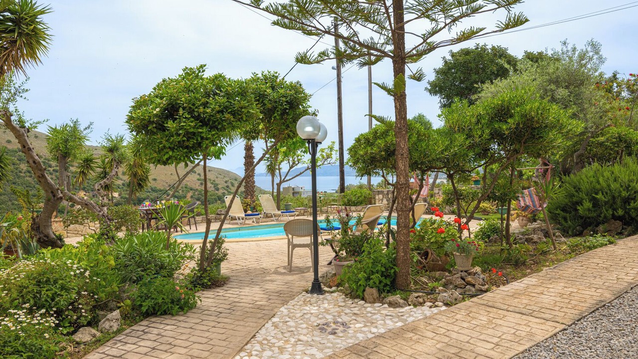 Photo of Outdoor in Exopoli
