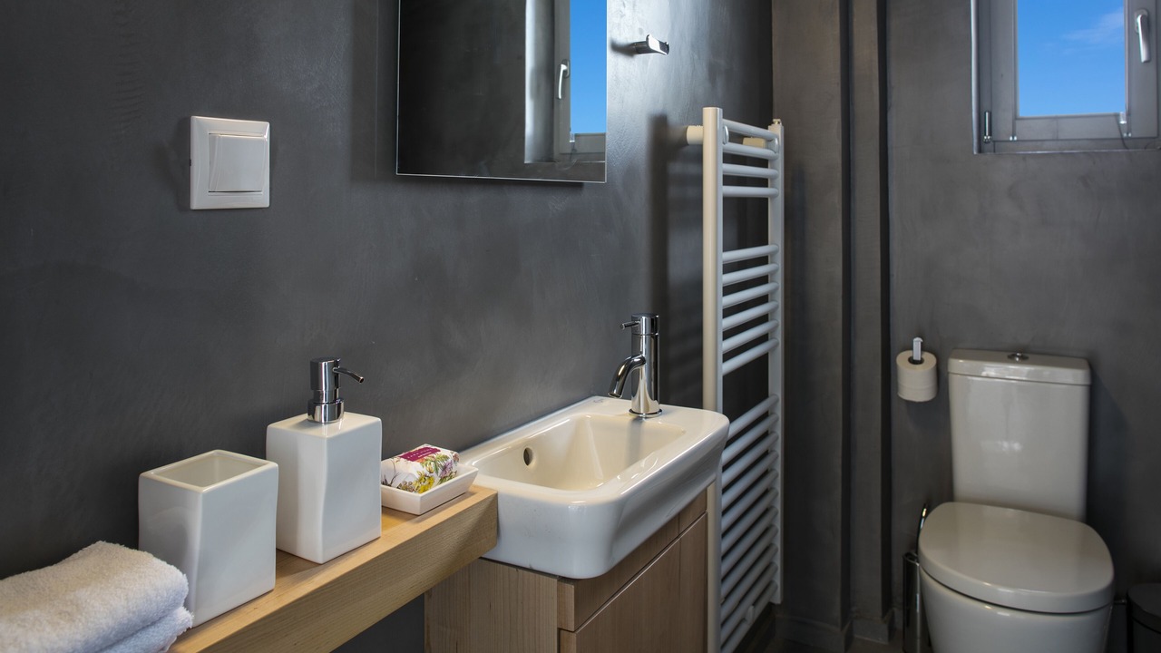 Photo of Bathroom in Lefktron