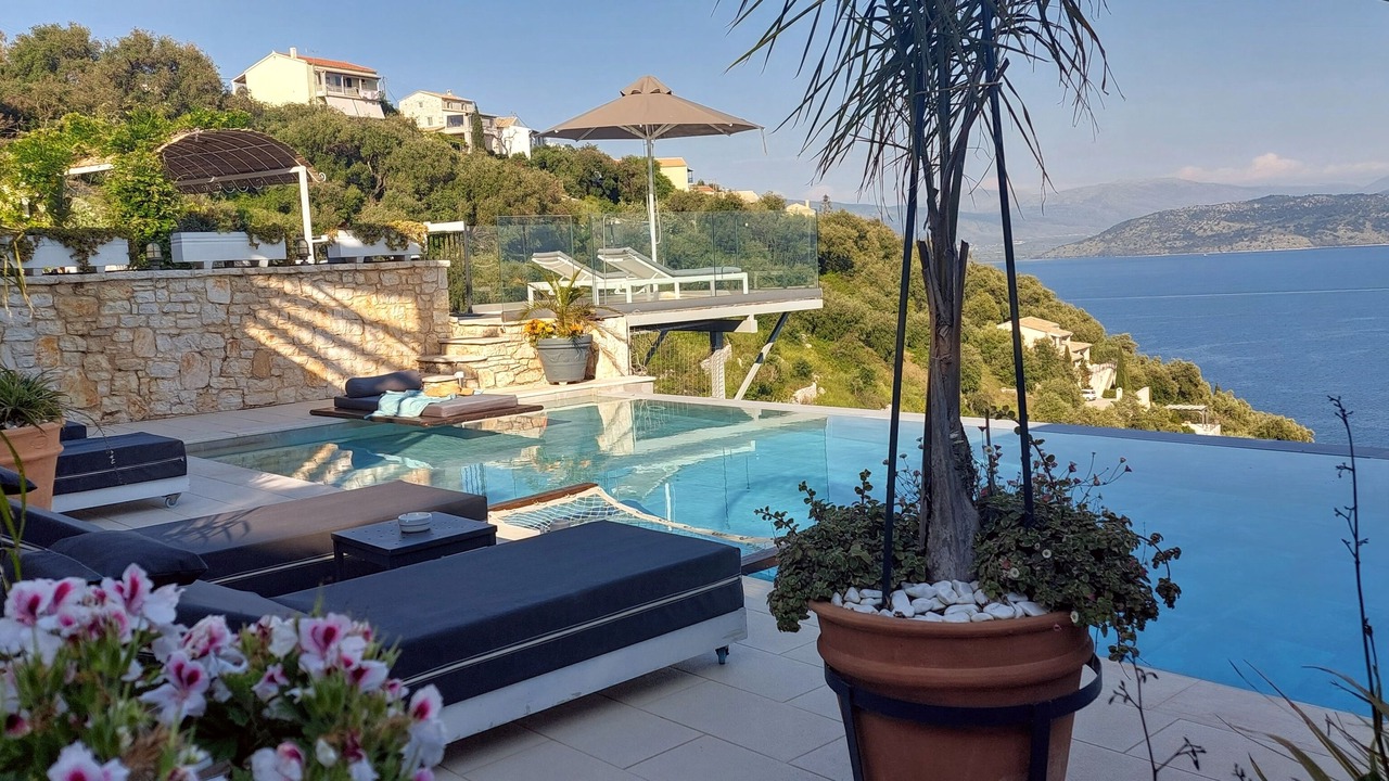 Photo of Outdoor in Kentroma