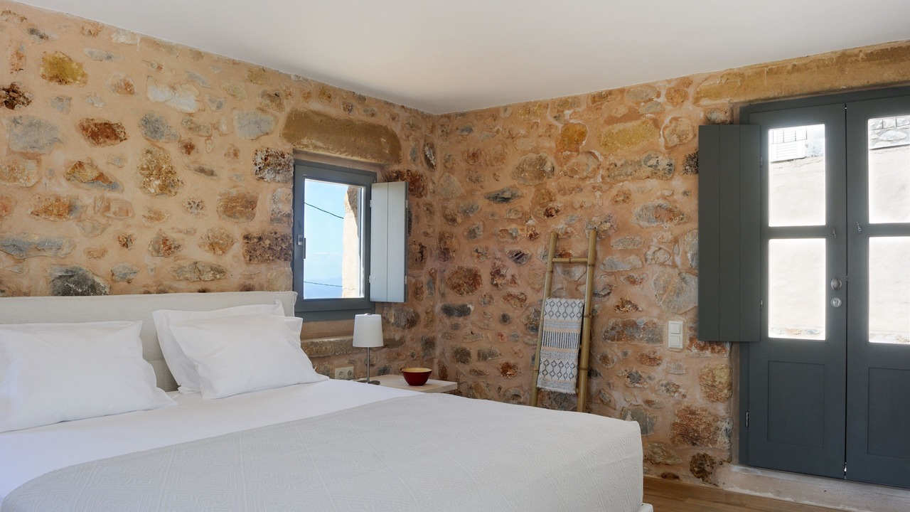 Photo of Bedroom in Lefktron