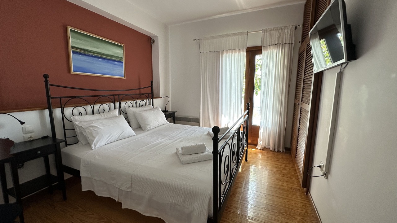 Photo of Bedroom in Pinakates