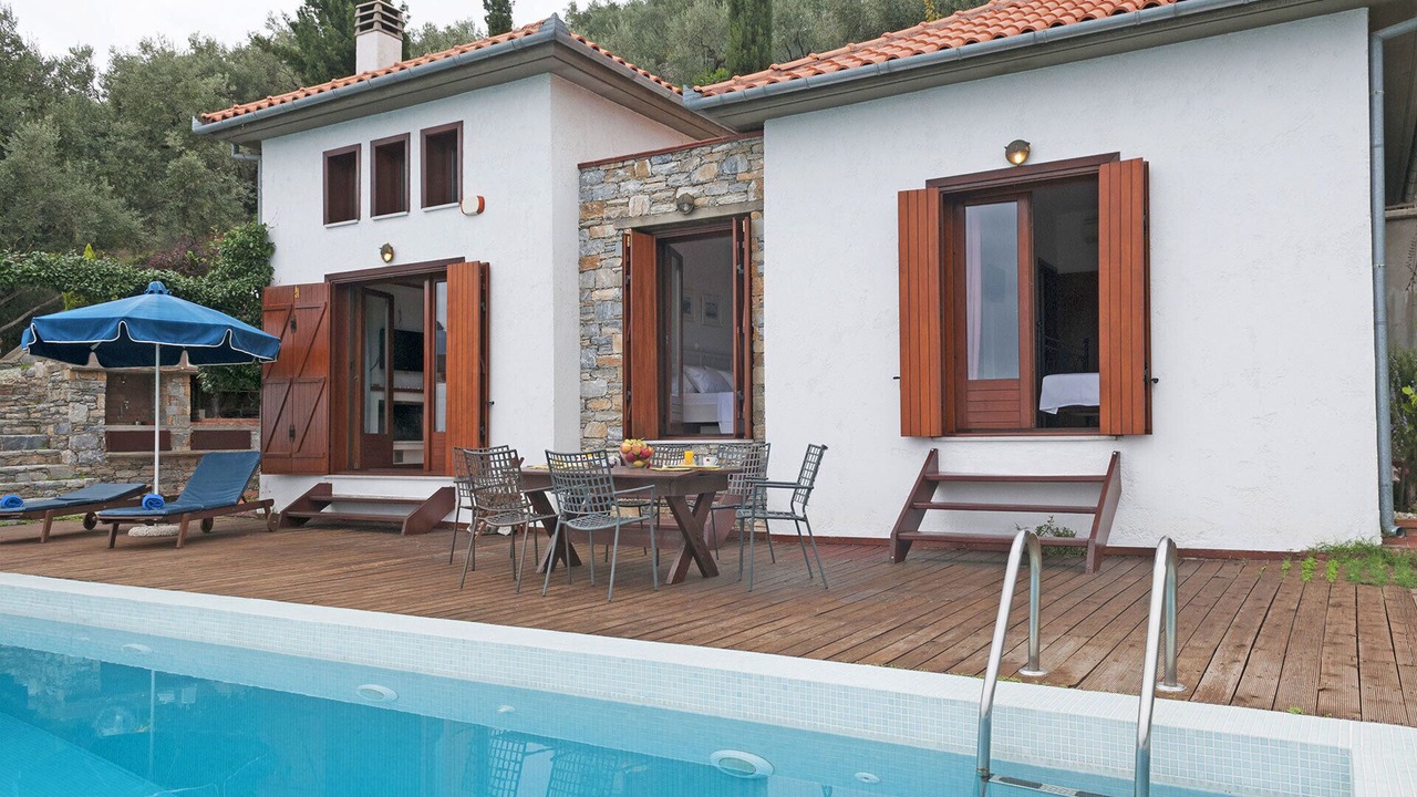 Photo of Outdoor in Pinakates