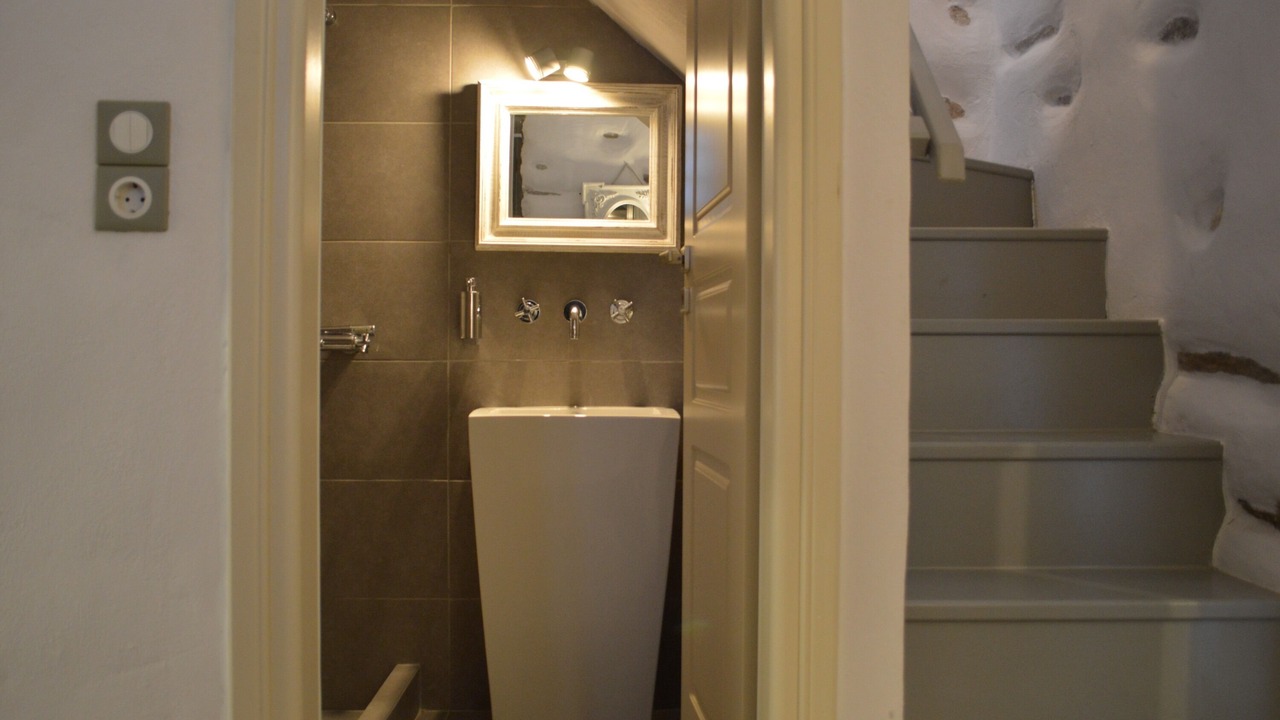 Photo of Bathroom in Lefkes