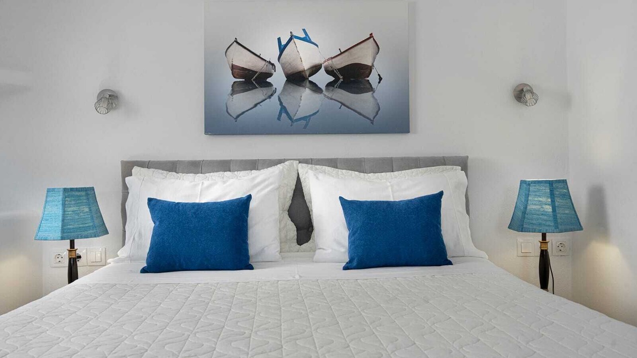 Photo of Bedroom in Milos