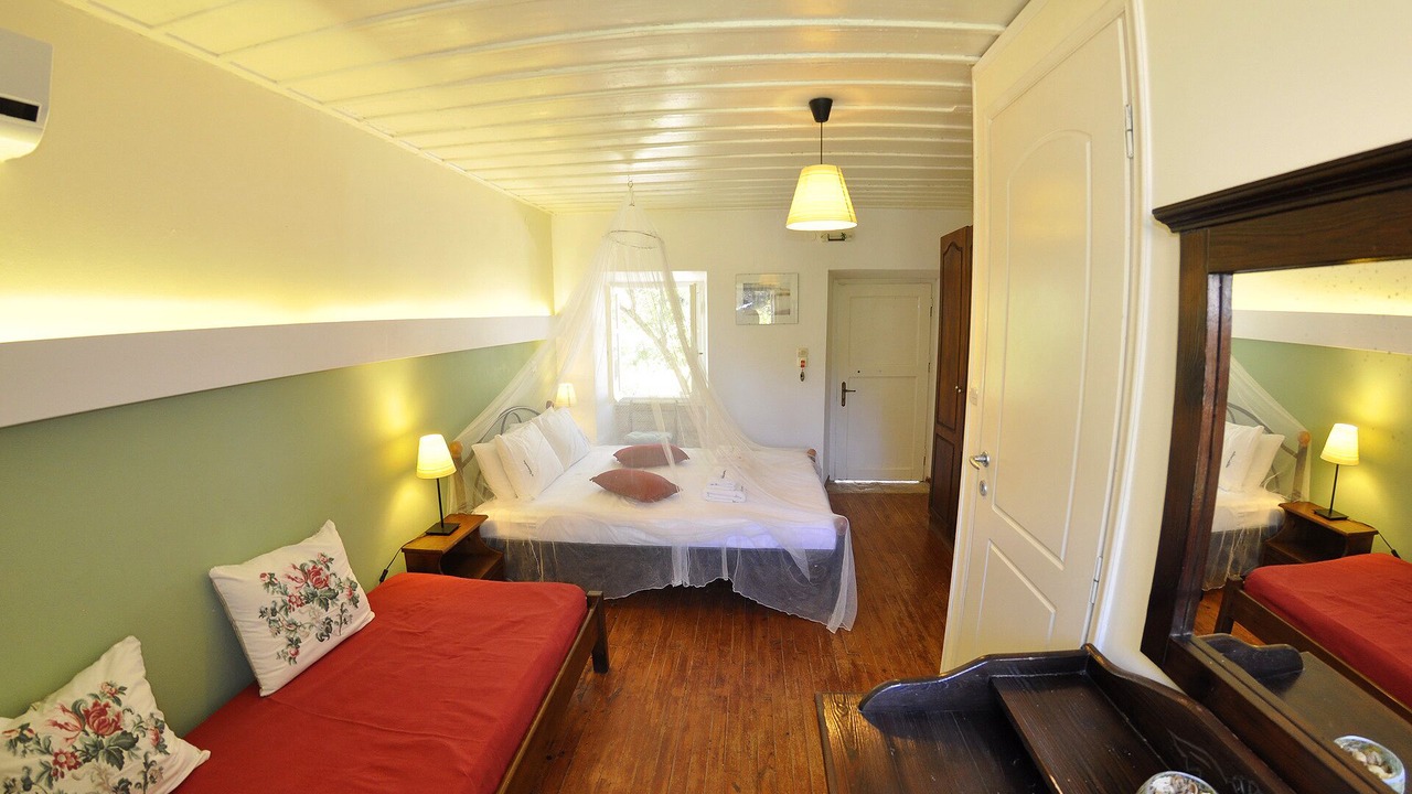 Photo of Bedroom in Mpogdanatika