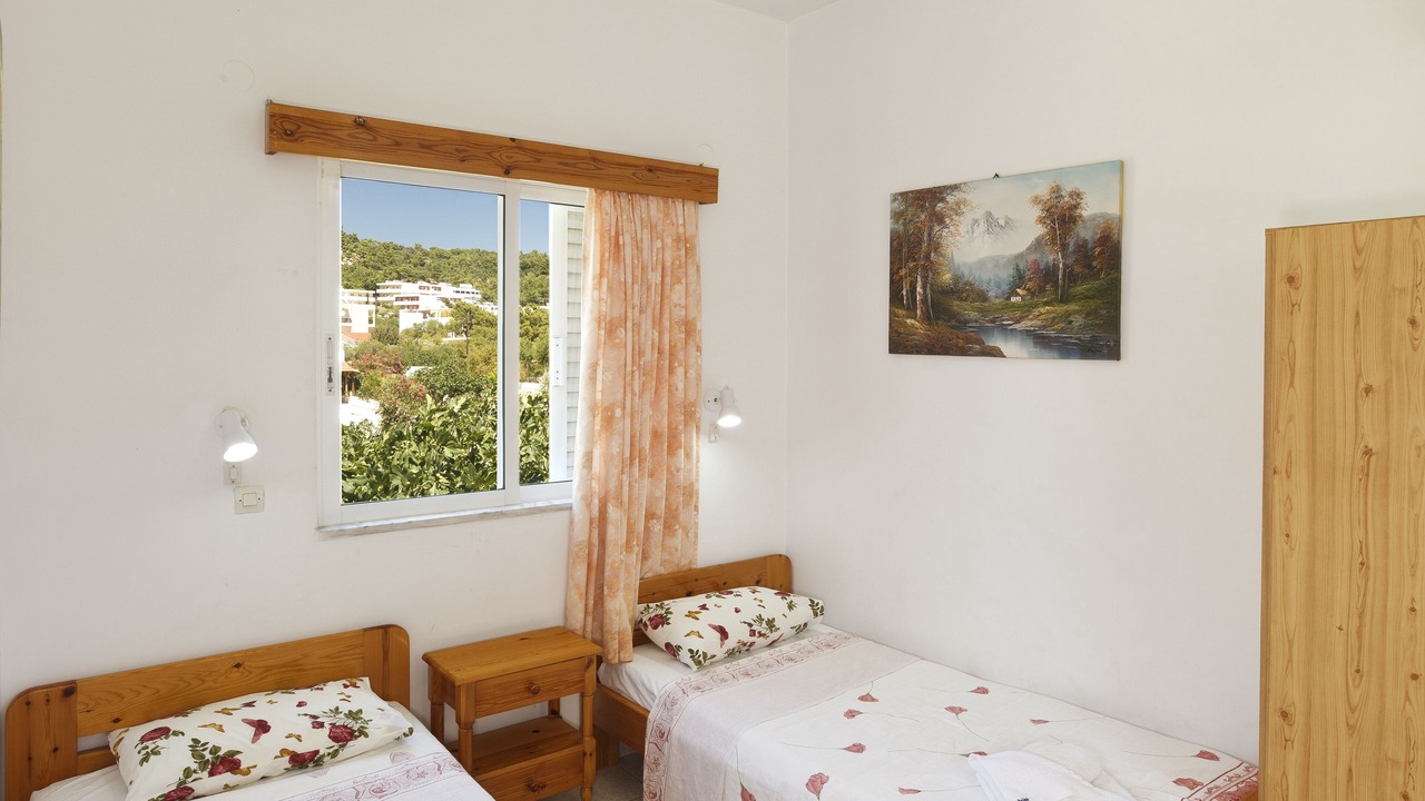 Photo of Others in Pefkos