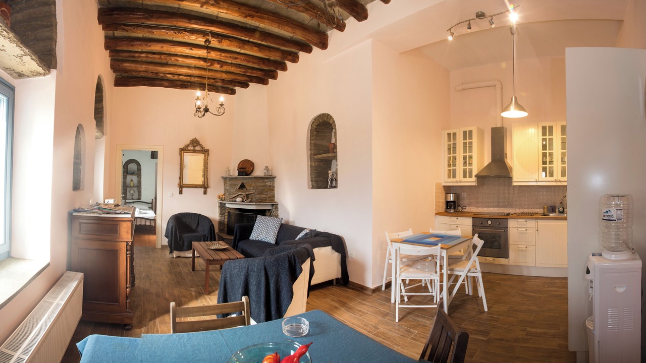 Photo of Bedroom in Ormos Isternion