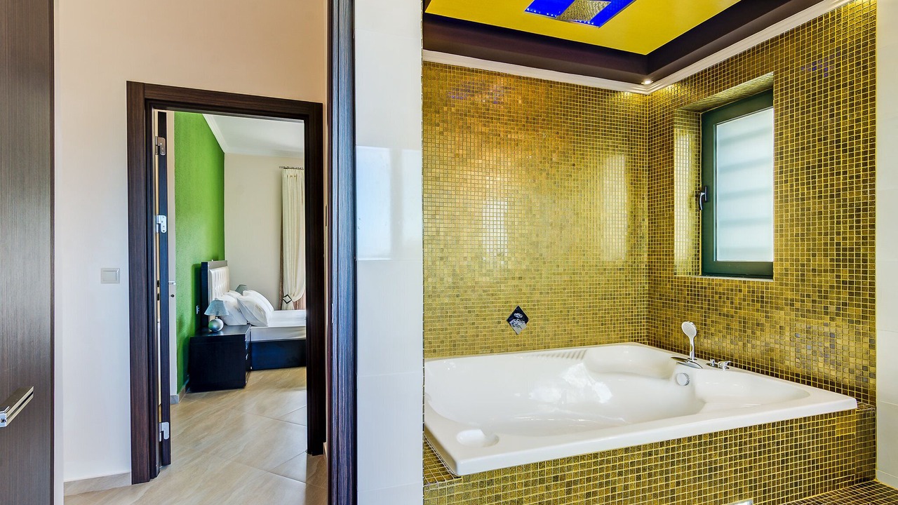 Photo of Bathroom in Almyrida