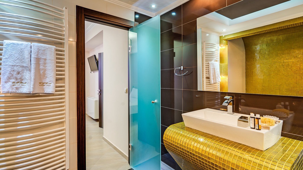 Photo of Bathroom in Almyrida