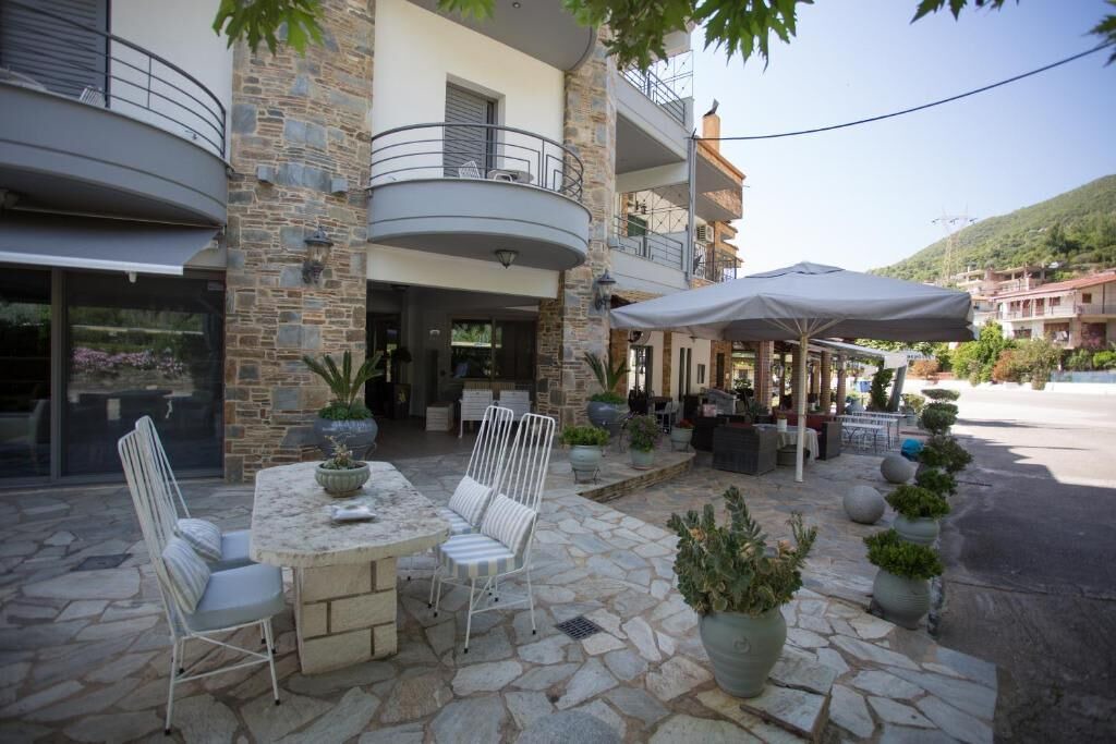 Photo of Outdoor in Menidion
