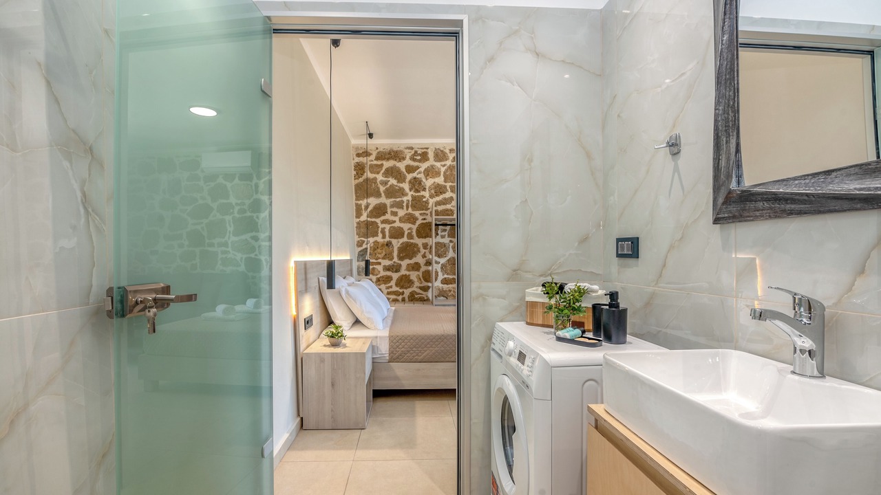 Photo of Bathroom in Limeniskos