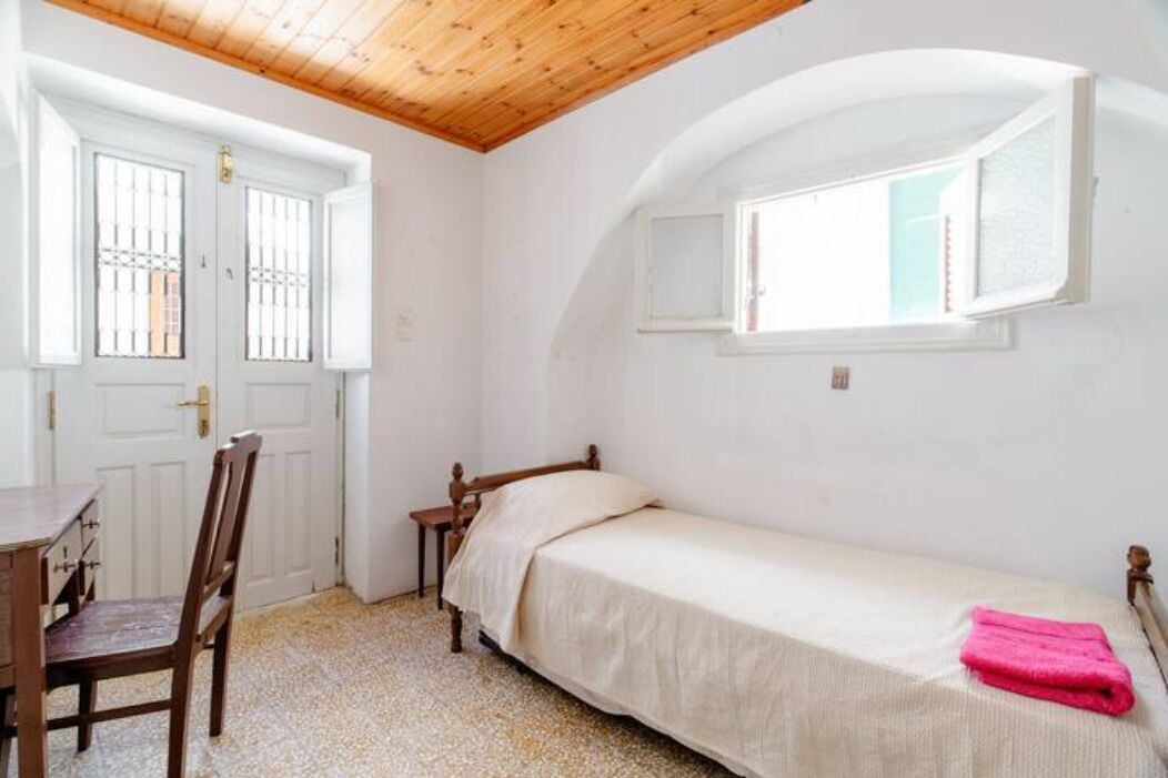 Photo of Bedroom in Aperathos