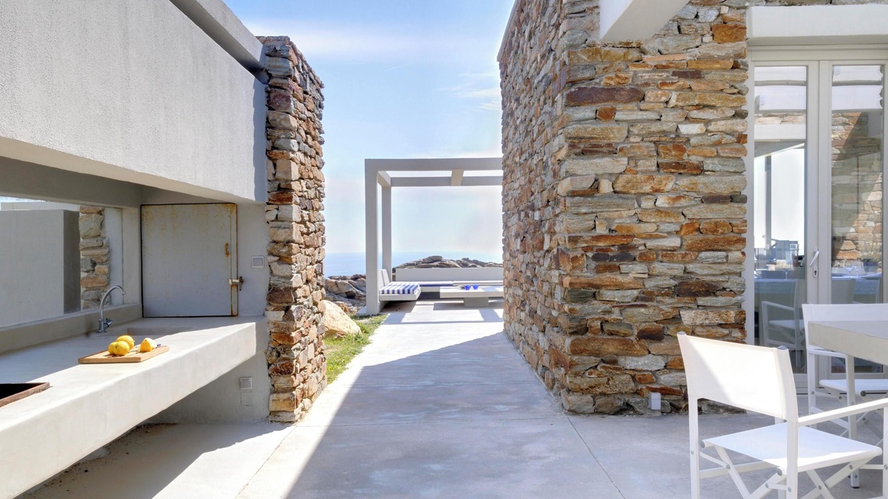 Photo of Outdoor in Milopotas