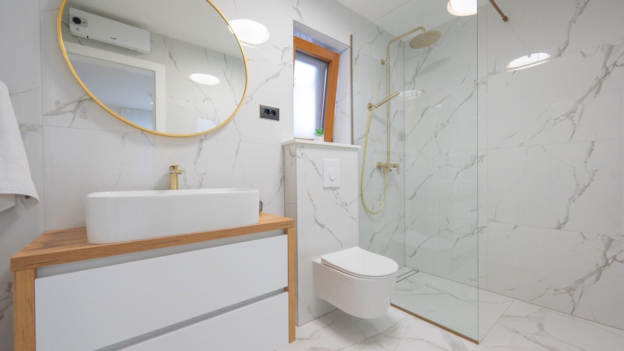 Photo of Bathroom in Gouvai
