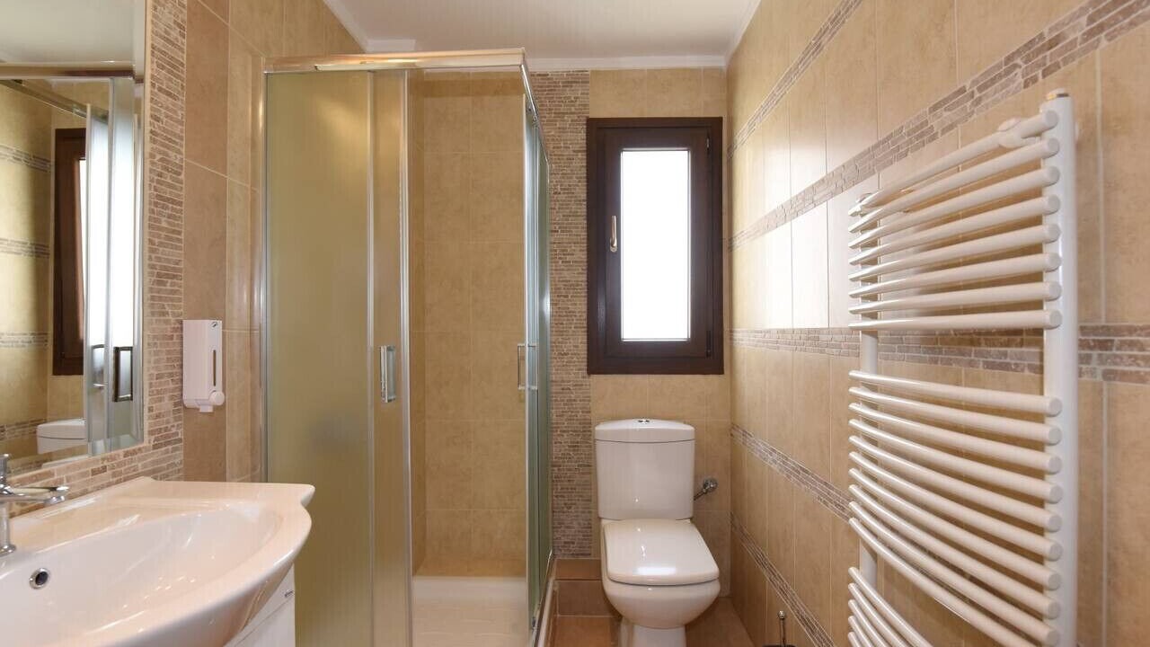 Photo of Bathroom in Flogita