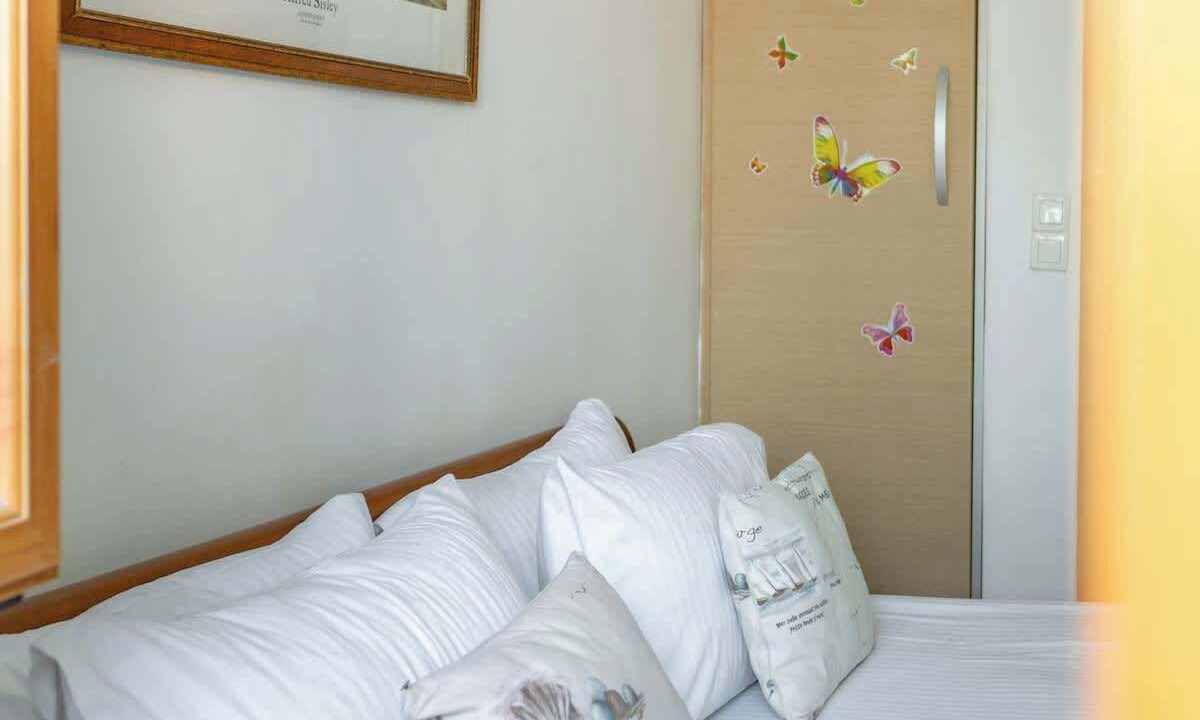 Photo of Bedroom in Himare