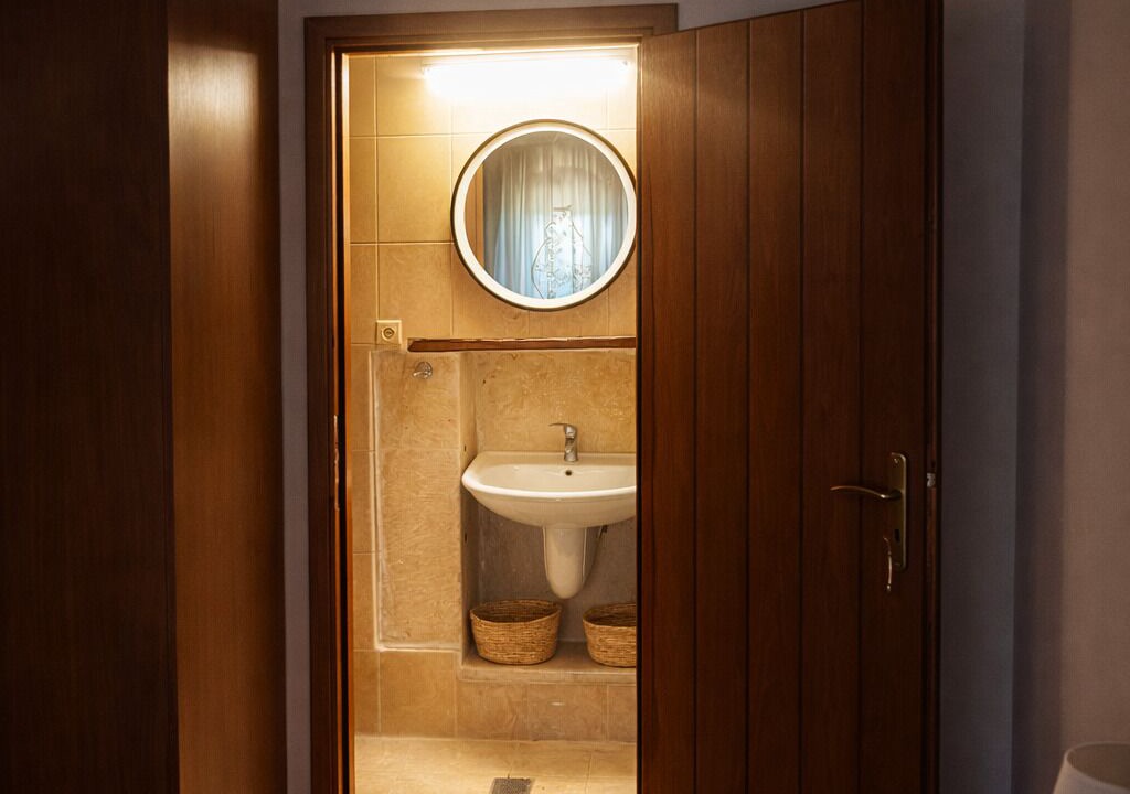 Photo of Bathroom in Litsarda