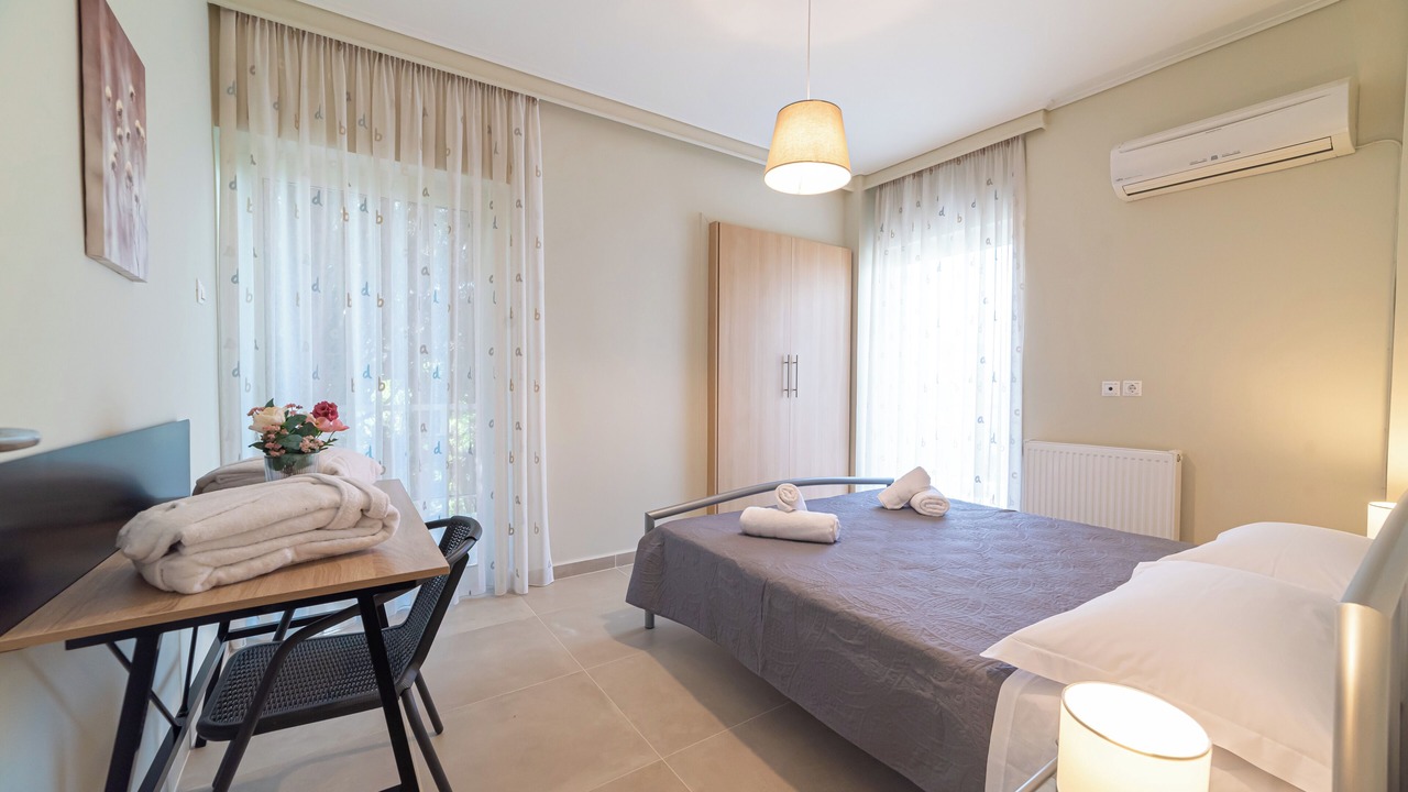 Photo of Bedroom in Alimos