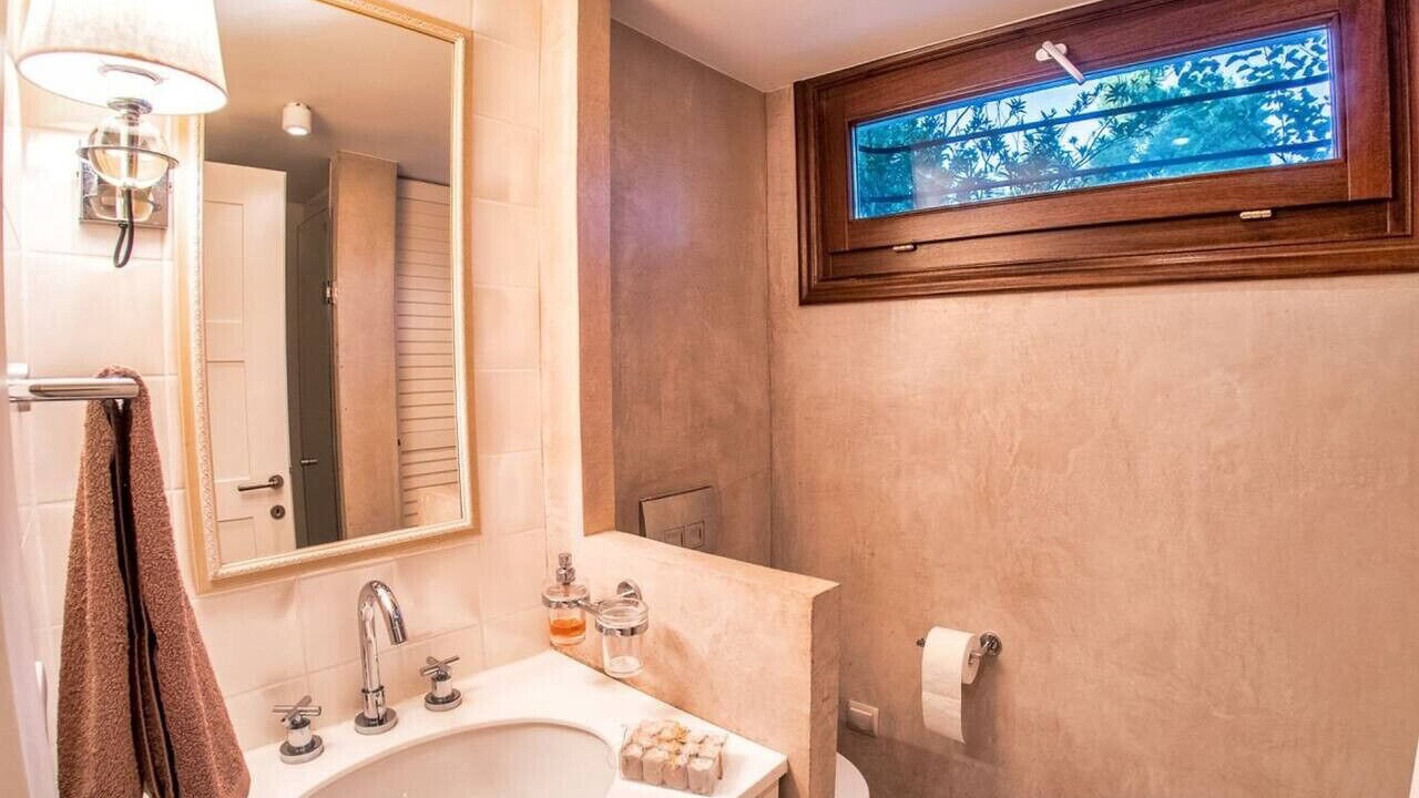 Photo of Bathroom in Sane
